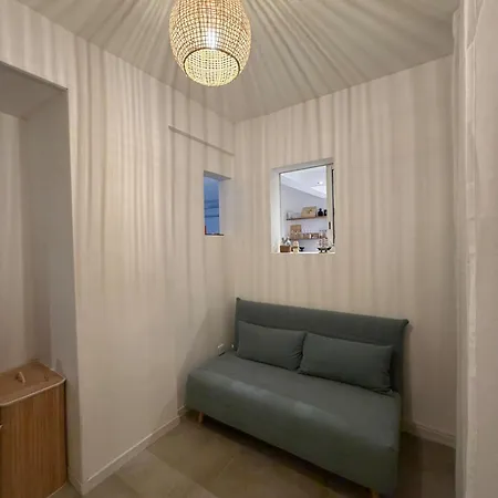 Апартаменти Cozy - Sunny Terrace Avec Clim Et Parking *